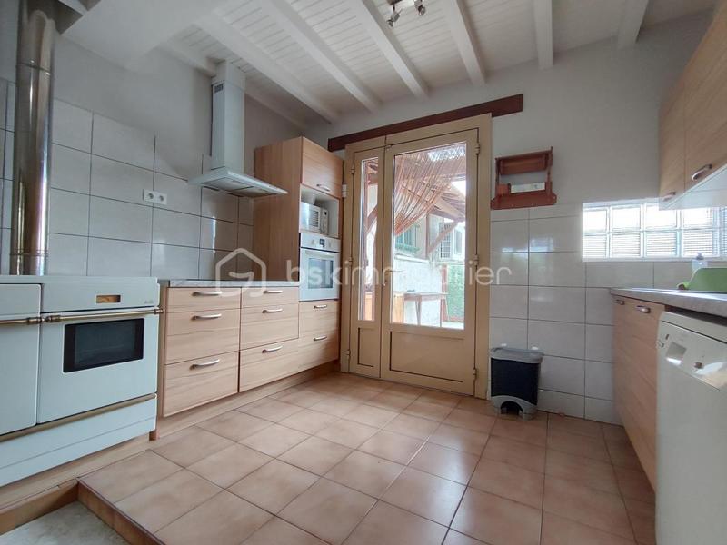 Maison - 98 m² - 6 pièces