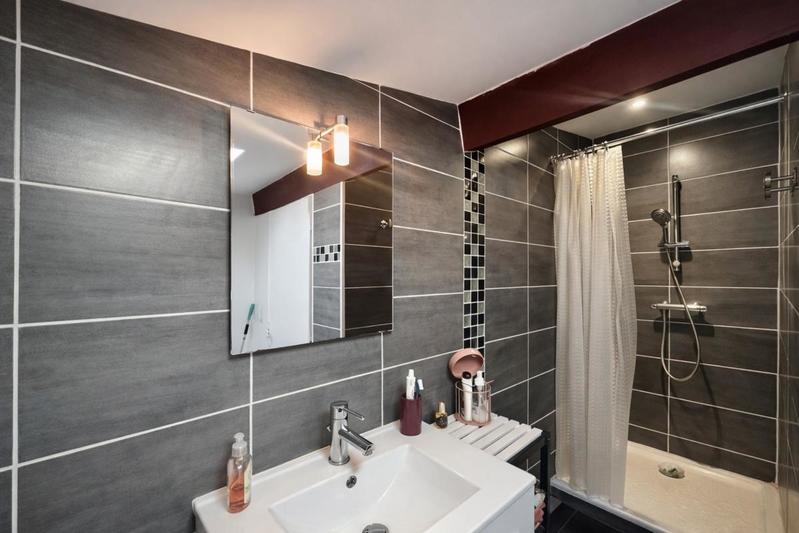 Maison - 240 m² - 5 pièces