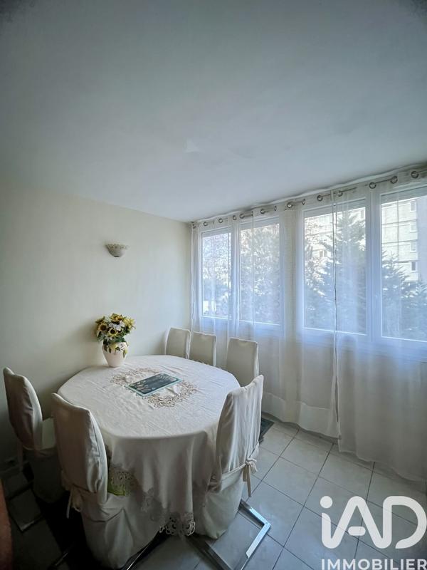 Appartement - 70 m² - 4 pièces