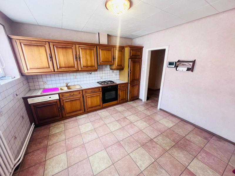 Maison - 268 m² - 11 pièces