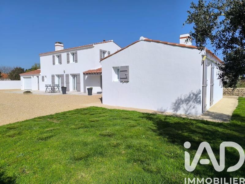 Maison - 184 m² - 7 pièces