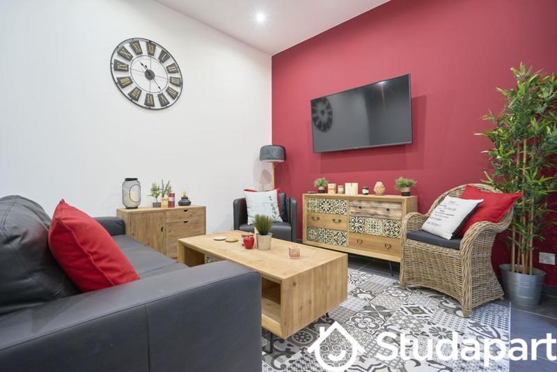 Chambre - 13 m² - 1 pièce