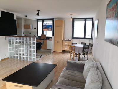 Appartement - 82 m² - 3 pièces