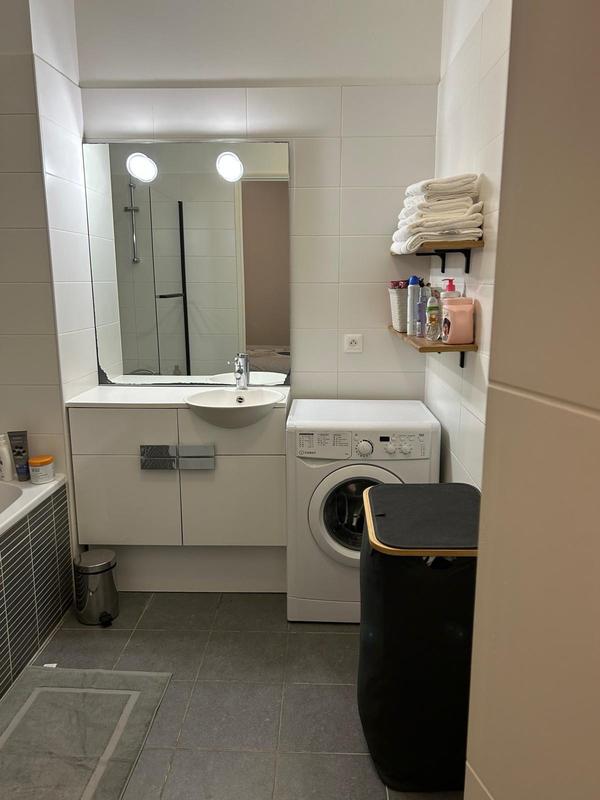 Appartement - 60 m² - 2 pièces