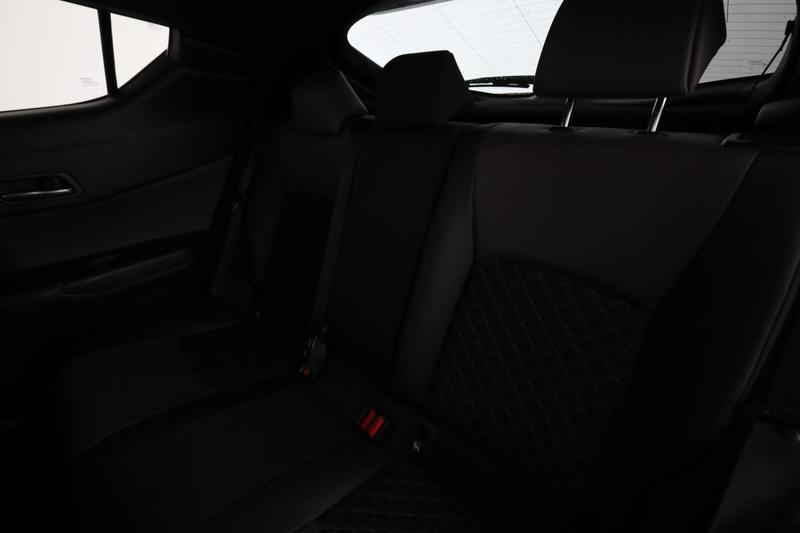 Toyota c-Hr 2.0 Hybride Distinctive 184 ch