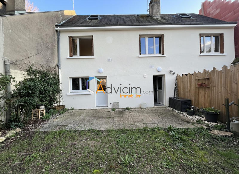 Maison - 90 m² - 4 pièces