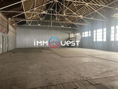 Hangar - 400 m² - 3 pièces