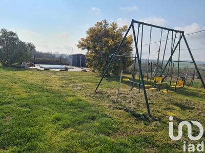 Maison - 216 m² - 10 pièces