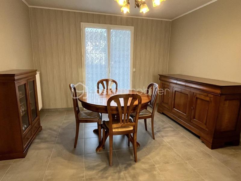 Maison - 90 m² - 5 pièces