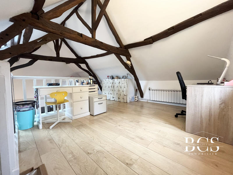 Maison - 140 m² - 8 pièces