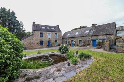 Maison - 226 m² - 7 pièces