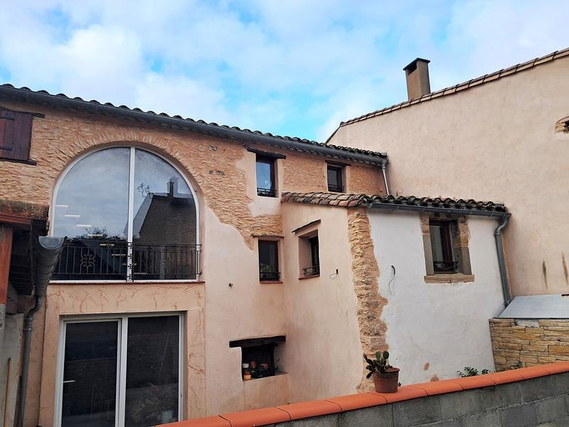 Maison de village - 238 m² - 9 pièces