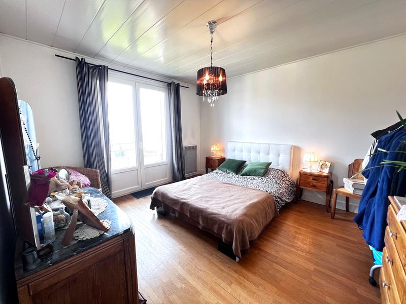 Appartement - 122 m² - 7 pièces