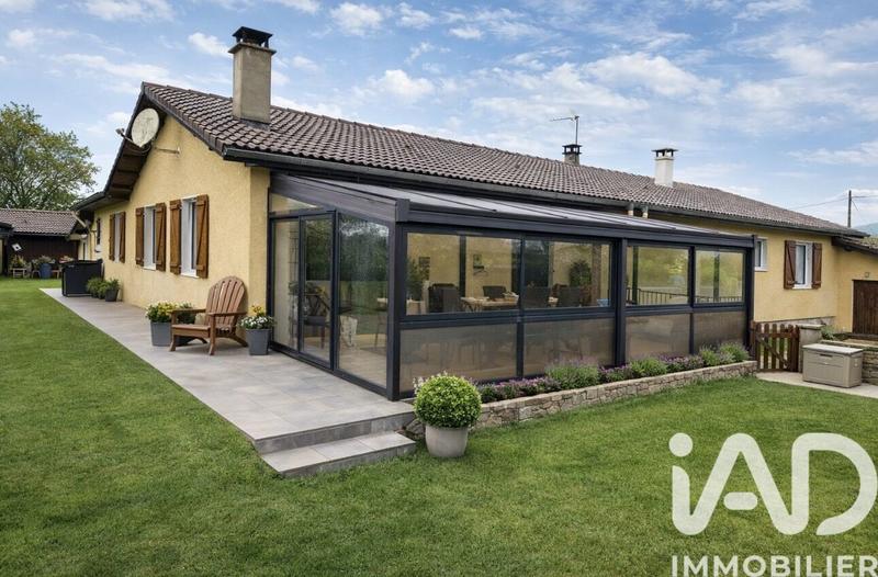 Maison - 180 m² - 9 pièces