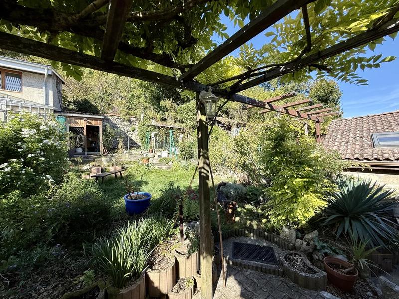 Maison - 149 m² - 8 pièces