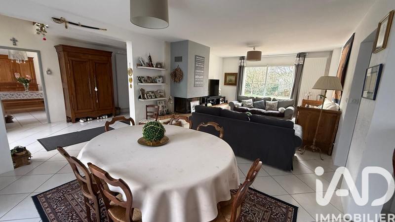 Maison - 269 m² - 15 pièces