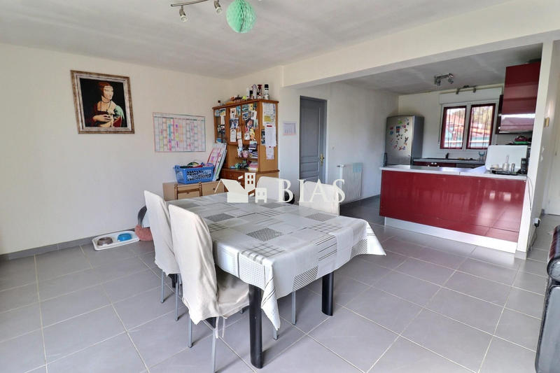 Maison - 137 m² - 5 pièces