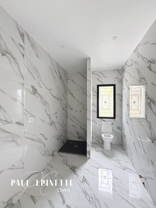 Maison - 94 m² - 5 pièces