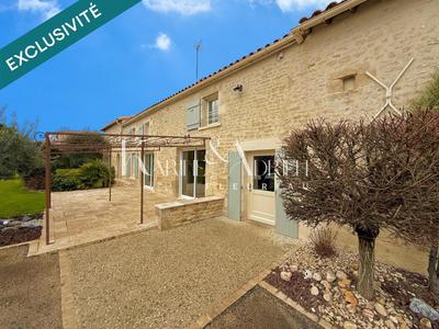 Maison - 210 m² - 6 pièces