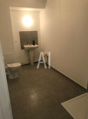 Studio - 37 m² - 1 pièce