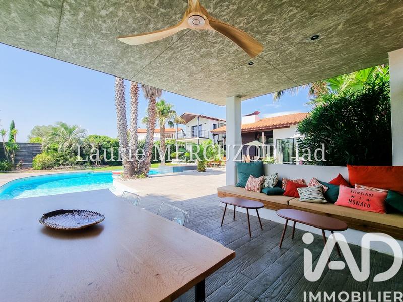 Maison - 260 m² - 7 pièces