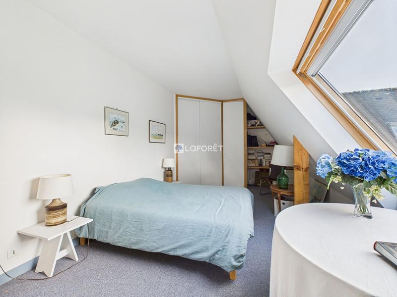 Maison - 256 m² - 6 pièces