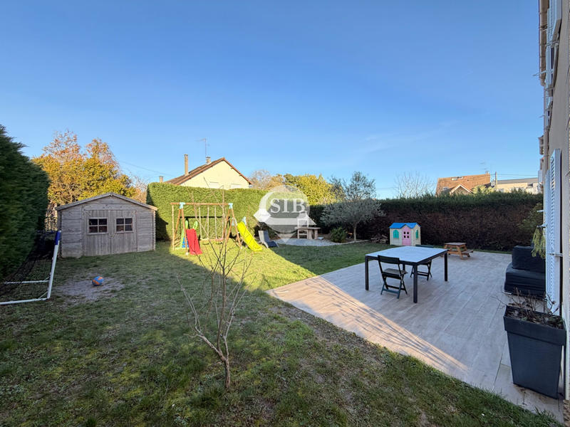 Maison - 104 m² - 5 pièces