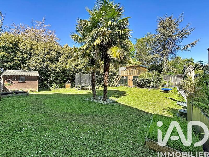 Maison - 170 m² - 8 pièces