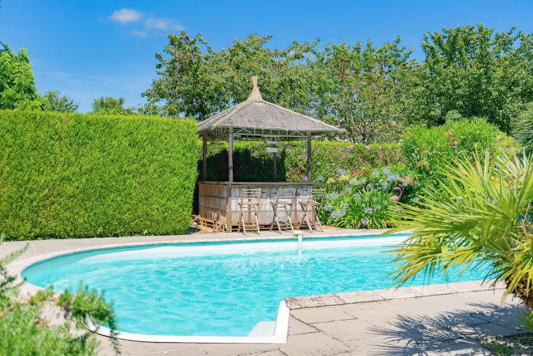 Maison ancienne - 220 m² - 6 pièces