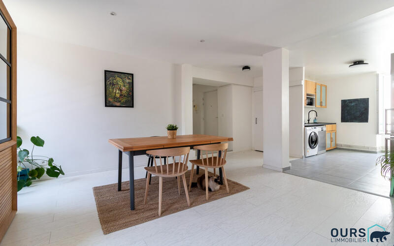 Appartement - 90 m² - 4 pièces