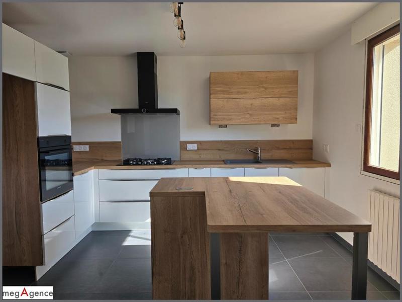 Maison traditionnelle - 112 m² - 7 pièces