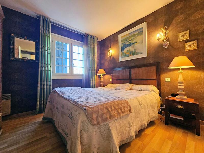 Maison - 187 m² - 7 pièces