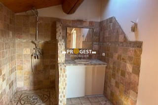 Appartement - 100 m² - 3 pièces