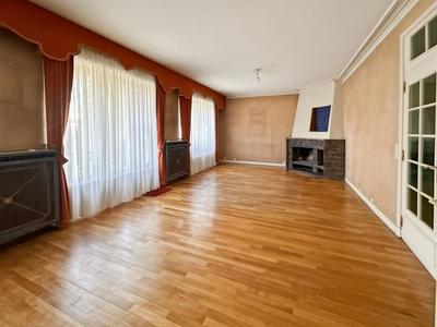 Appartement - 161 m² - 5 pièces