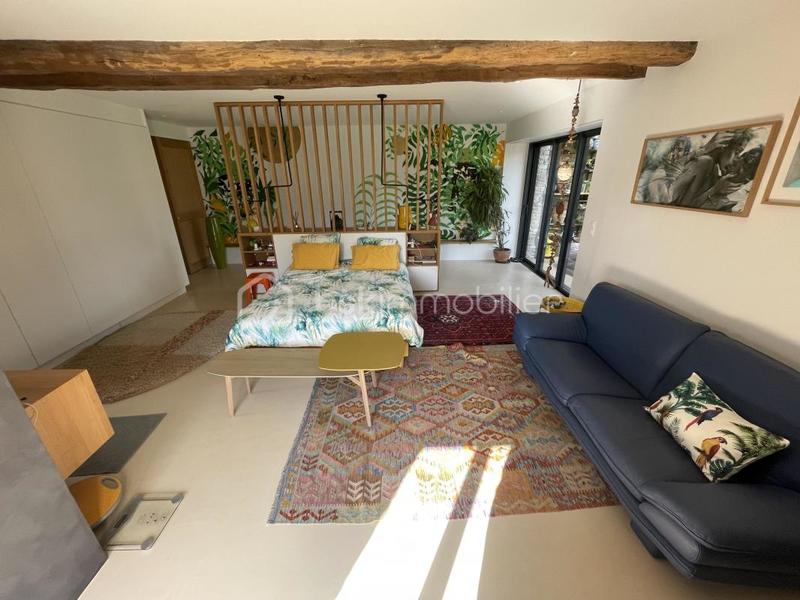 Demeure - 337 m² - 11 pièces