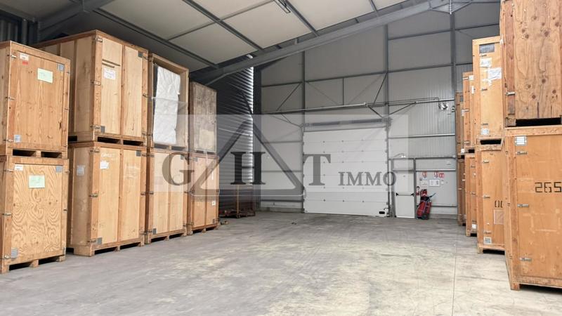 Entrepôt - 5 519 m²