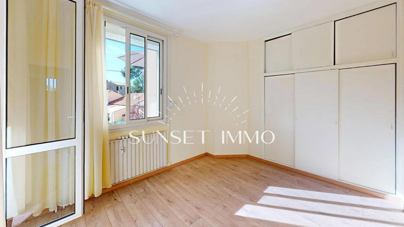 Appartement - 77 m² - 4 pièces