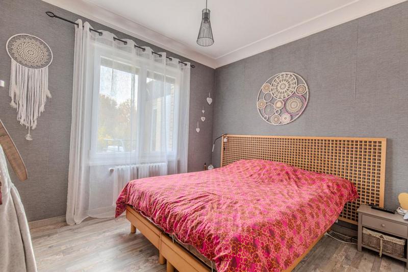 Maison - 188 m² - 9 pièces