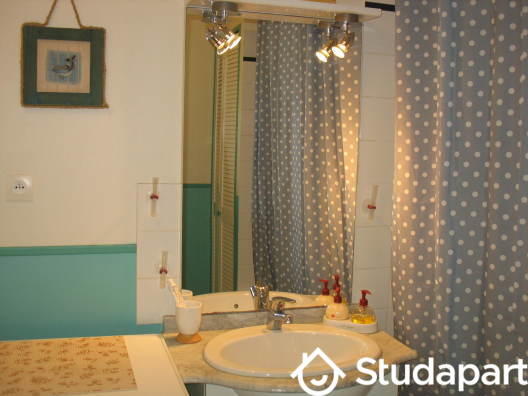 Chambre - 12 m² - 1 pièce