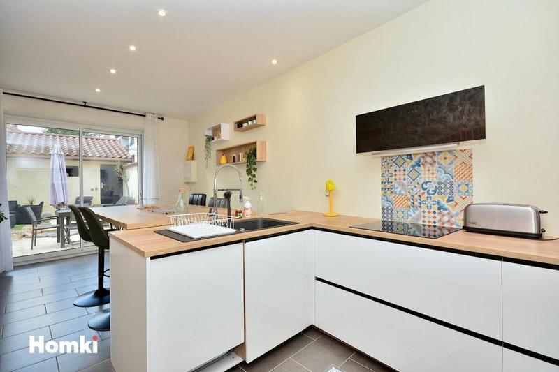 Maison - 138 m² - 5 pièces