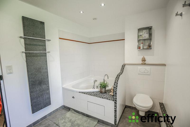 Maison - 185 m² - 6 pièces