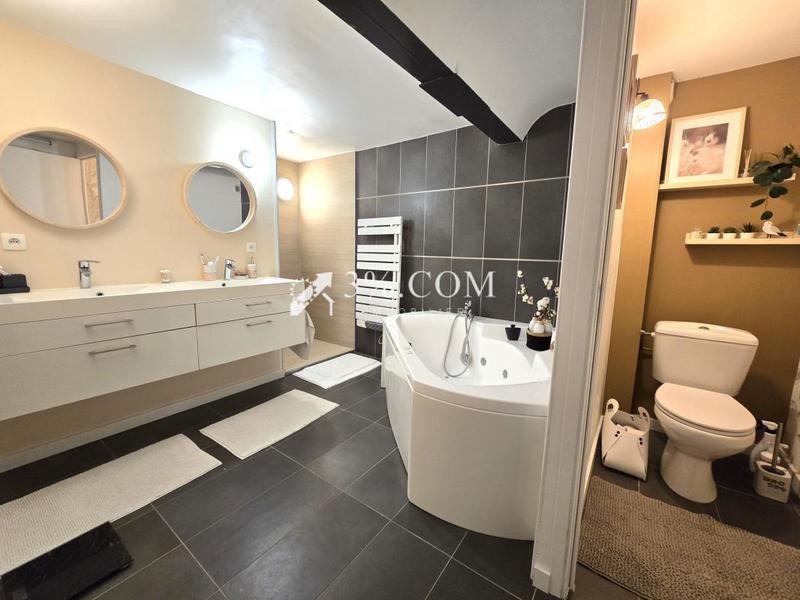 Maison - 144 m² - 4 pièces