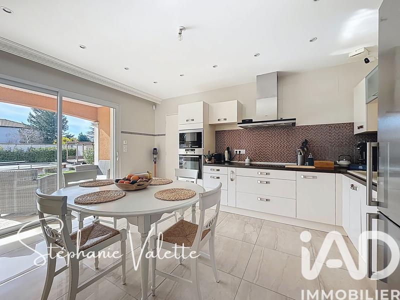 Maison - 151 m² - 5 pièces