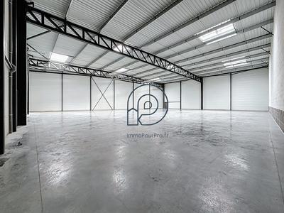 Entrepôt - 1 097 m²