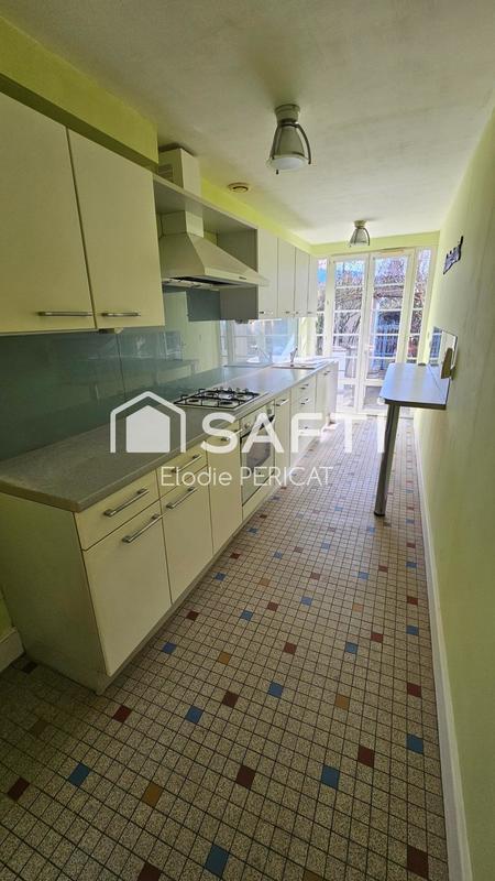 Maison de village - 94 m² - 4 pièces