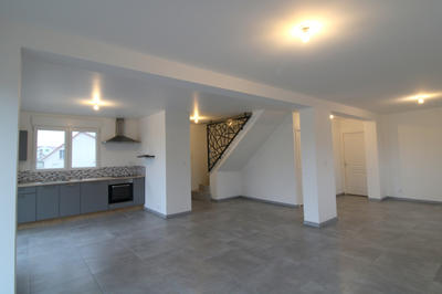 Maison - 111 m² - 6 pièces