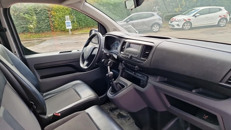 Peugeot Expert Fourgon tole standard 2.0 bluehdi 120 ss bvm6 premium