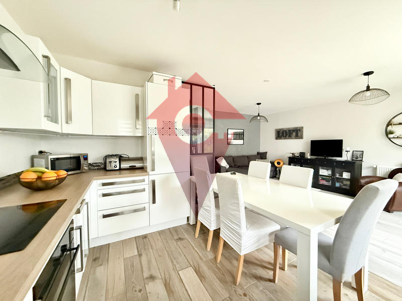 Appartement - 94 m² - 4 pièces