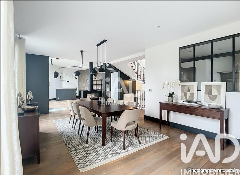 Maison - 170 m² - 8 pièces