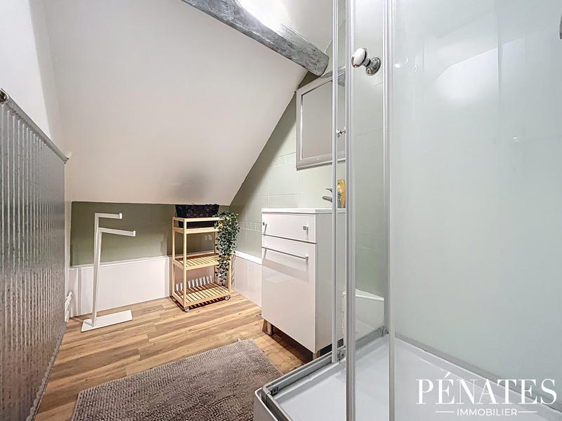 Maison - 195 m² - 7 pièces